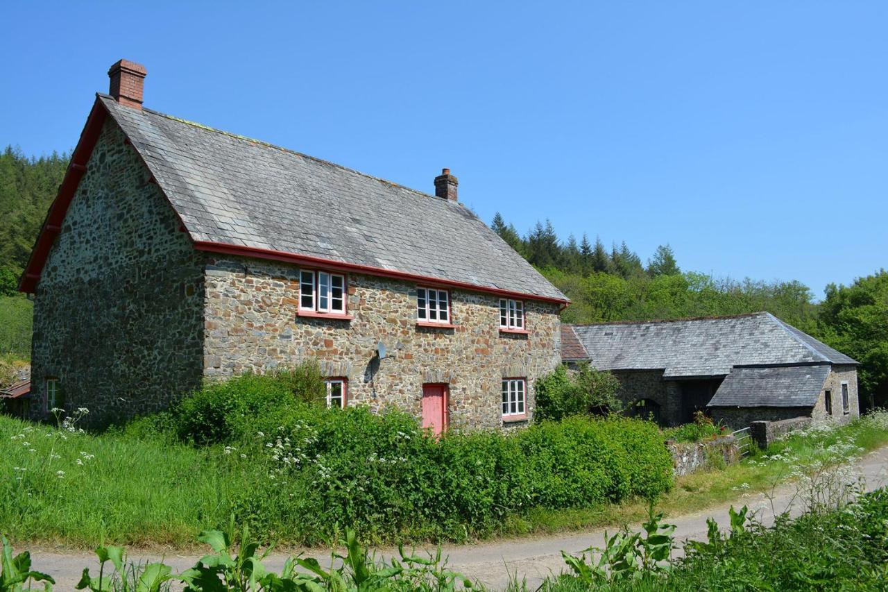 Hotel Aldridge Mill Oakford Exterior foto